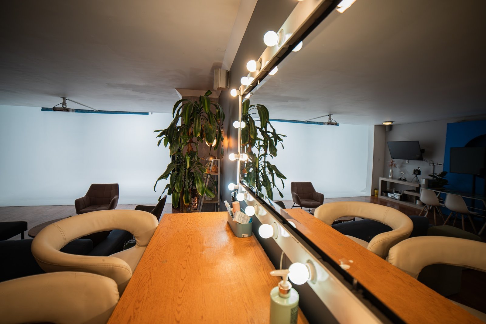 Camerino de maquillaje en Pólux Studios
