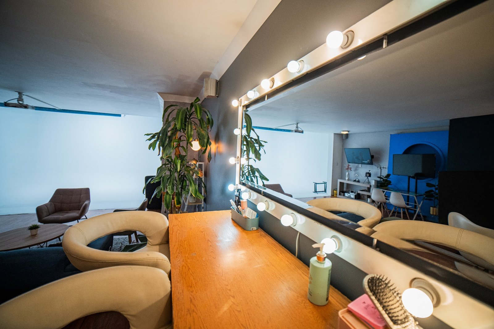 Camerino de maquillaje en Pólux Studios